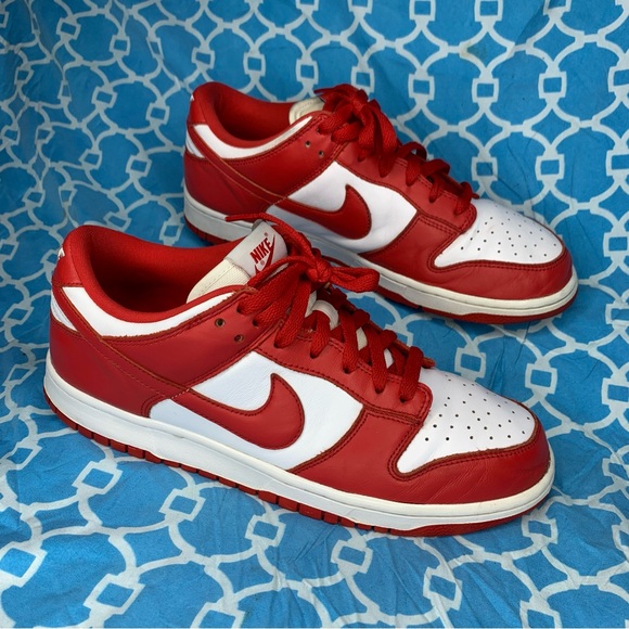 Nike Other - Nike Men’s size 9.5 dunk low retro SP St. John’s red white vintage sneakers rare